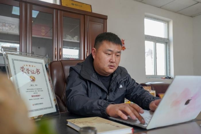 200萬公里有多遠？對董總來說，是他和乘龍的6年